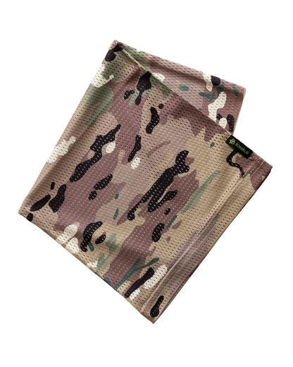 Ventilerande meshbuff i Multicam för fältbruk och maskering.